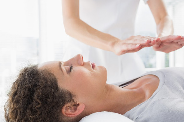 Reiki Sessions from Holistic Therapist in Birmingham and Brierley Hill